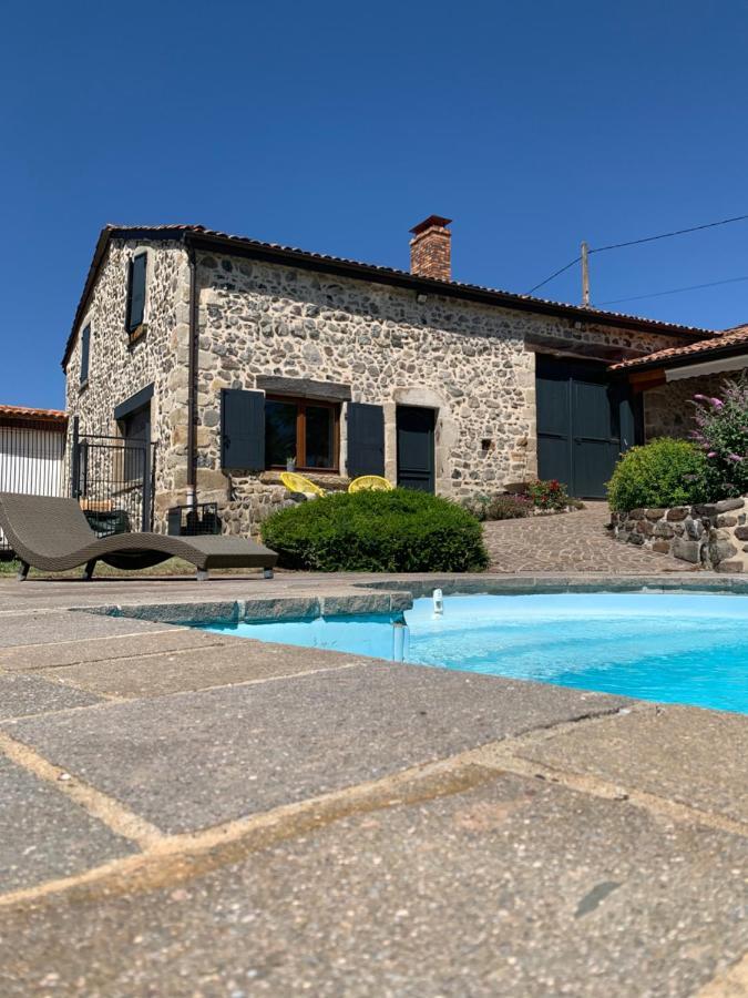 Domaine Des Pierres D Auvergne Flat Ngoại thất bức ảnh