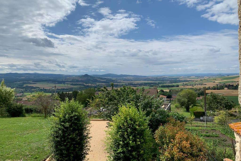Domaine Des Pierres D Auvergne Flat Ngoại thất bức ảnh