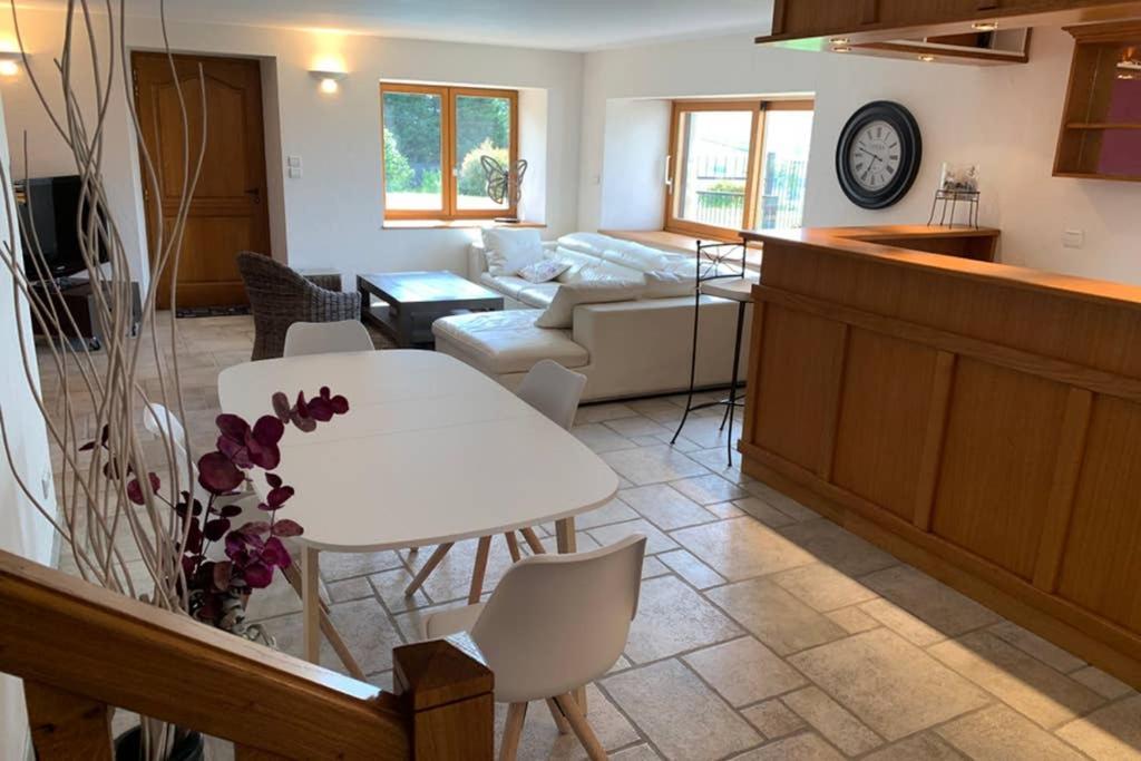 Domaine Des Pierres D Auvergne Flat Ngoại thất bức ảnh